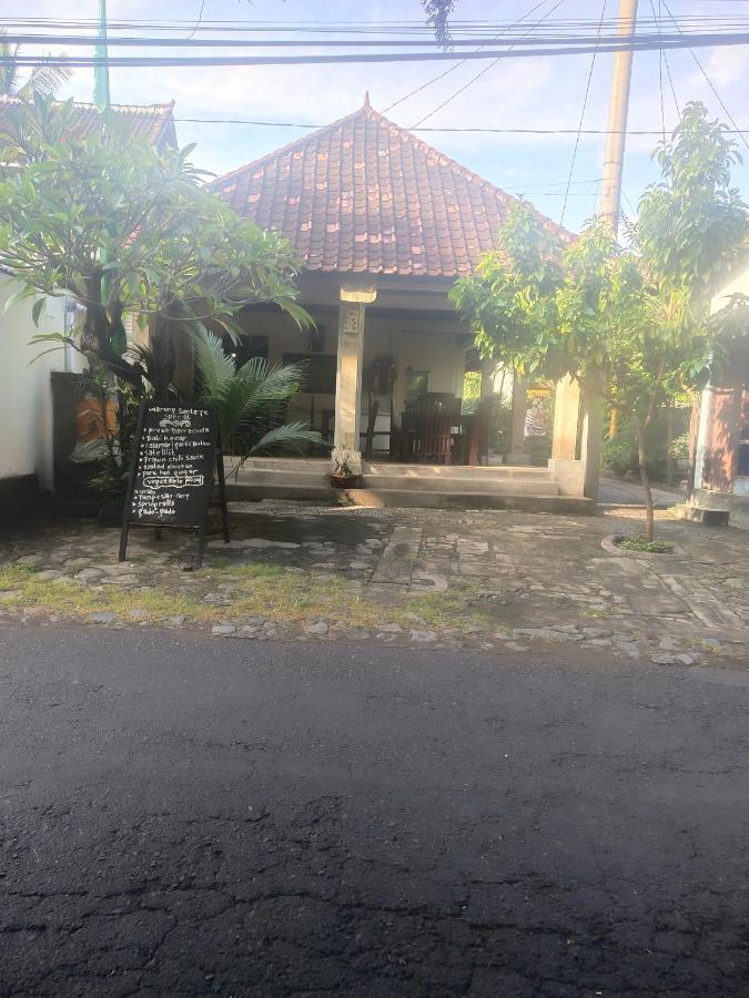 Santa Fe Homestay & Warong Amed  Exterior photo