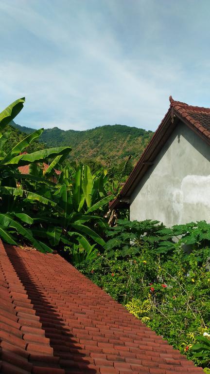 Santa Fe Homestay & Warong Amed  Exterior photo